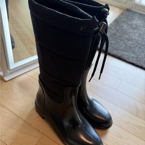 Women's Black Insulated Waterproof Winter Rain Boots with Drawstring Shaft